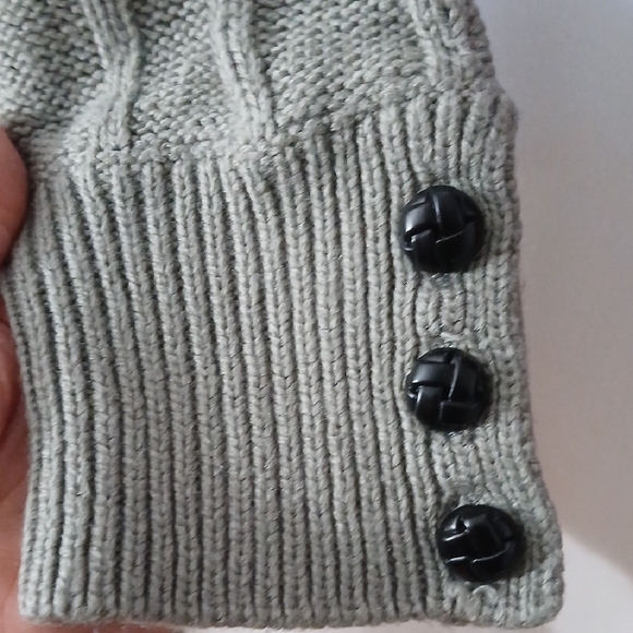 Charlotte Russe Olive Cable Knit Sweater - Picture 2 of 7